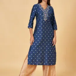 Rangmanch by Pantaloons Blue Embroidered Straight Kurta-image-17