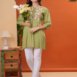 JC4U Floral Yoke Design Thread Work A-Line Short Kurti-picture-37
