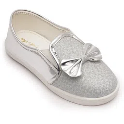 boyz n galz Bow Applique Detailed Shoes - Silver image 3
