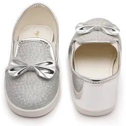 boyz n galz Bow Applique Detailed Shoes - Silver image 5