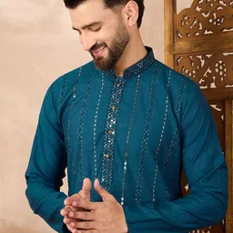 House of Pataudi Floral Embroidered Mandarin Collar Sequinned Straight Kurta image 3