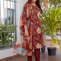 KAYOMMI Women Floral Printed Regular Straight Kurta with Trousers & Dupatta-picture-23