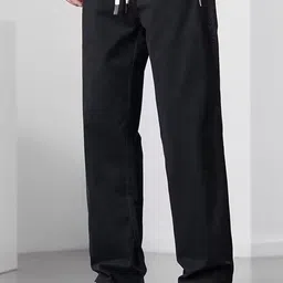 StyleCast Men Relaxed Fit Easy Wash Trousers image 3
