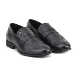 Red Chief Men Textured Leather Formal Loafer-image-13