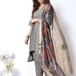 HERE&NOW Floral Yoke Design V-Neck Zari A-Line Kurta With Dhoti Pants And Dupatta image 5