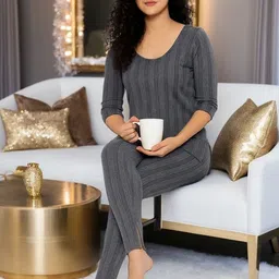 TRENDY RABBIT Women Striped Scoop Neck Thermal Set-image-33