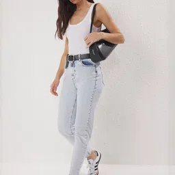 Trendyol Women Regular Fit Mid-Rise Light Fade Jeans-image-62