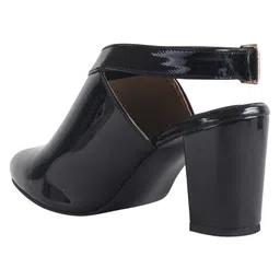 Shoetopia Solid Buckle Closure Block Heeled Sandals - Black image 3