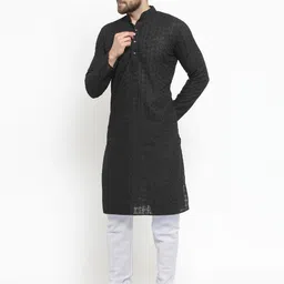 TREEMODA Men Black Embroidered Chikankari Kurta with Pyjamas image 3