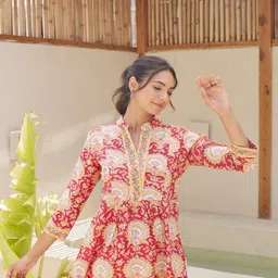 MAAND Women V-Neck Floral Print Cotton Top-image-72