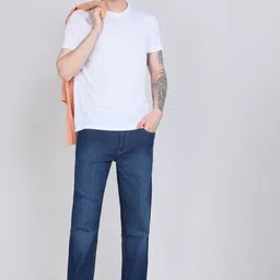 roadster Men Regular Mid Rise Dark Blue Jeans image 2