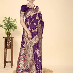 GARIYA Floral Zari Silk Blend Banarasi Saree-picture-23