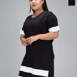 Christy World Women 2 Striped V-Neck Applique T-shirt-image-0