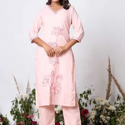 GHUMMAN SONAKSHI Floral Embroidered V-Neck Pure Cotton Kurta & Palazzo With Dupatta image 4