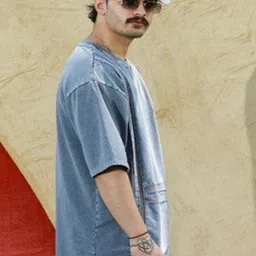 RESA Unisex T-shirt image 3