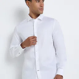 BEN SHERMAN Men Solid Spread Collar Regular Fit Cotton Casual Shirt-picture-12