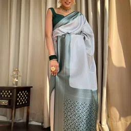 CANIZZARO Floral Woven Design Zari Banarasi Saree image 3