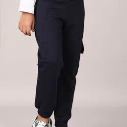 V-Mart Boys Printed Mid Rise Fleece W-Pyjama Joggers image 4