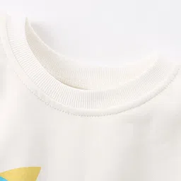 YK White Sweatshirts image 3