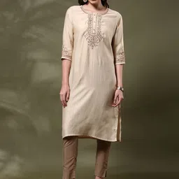 Anouk Floral Yoke Design Thread Work Round Neck Straight Kurta image 4