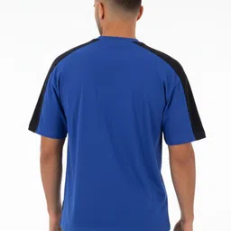 glitchez Minimal Stripe & Typography Detailed Drop-Shoulder Sleeves Relaxed Fit T-shirt image 2