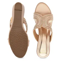 Rocia by Regal Women's Rose Gold Casual Wedges image 4