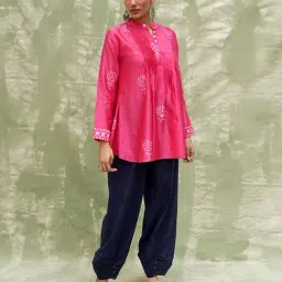 Chidiyaa Roohani Tera Khumaar Pink Handblock Printed Chanderi Silk Kurti image 3