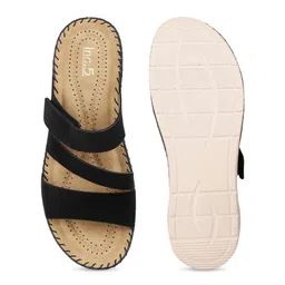 Inc 5 Women Open Toe Flats image 4