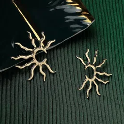 DressBerry Gold-Plated Gleaming Sun Drop Earrings-picture-15
