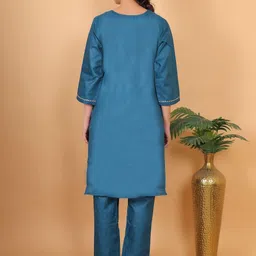 PALSANA Women Floral Embroidered Regular Thread Work Kurta with Trousers image 5