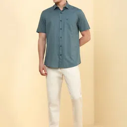 Allen Solly Men Solid Spread Collar Casual Shirt image 3