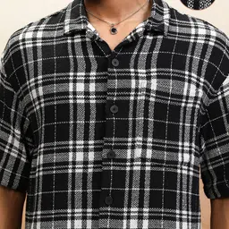 HIGHLANDER Men Cuban Collar Checked Cotton Oversized Casual Shirt image 3