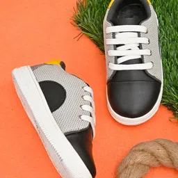 Stefens Colour Blocked & Mesh Detailed Lace Up Sneakers - Black-picture-30
