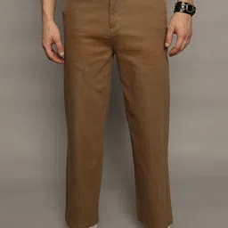 The Roadster Lifestyle Co Men Loose Fit Trousers-image-84
