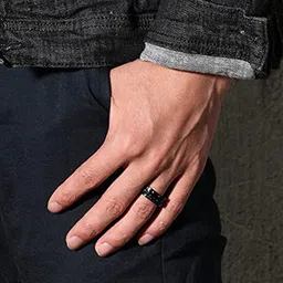 MEENAZ Black-Plated Chain Linked Finger Ring image 5