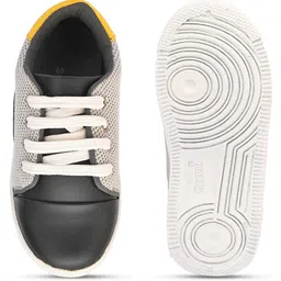 Stefens Colour Blocked & Mesh Detailed Lace Up Sneakers - Black image 4