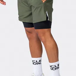 StyleCast x Revolte Men Solid Mid-Rise Regular Shorts image 1