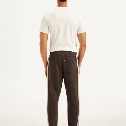 levi's Men's Dark Brown Solid Utility Joggers image 3