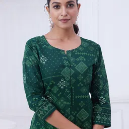 Jevi Prints Geometric Printed Notch Neck Pure Cotton Straight Kurta image 2