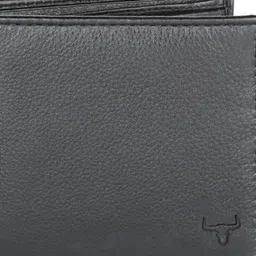 WILDNAPA Men Brand Logo Textured Leather Two Fold Wallet image 2