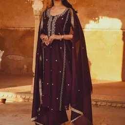 ATOXIC Women Ethnic Motifs Embroidered Regular Thread Work Kurta with Trousers & With Dupatta image 2