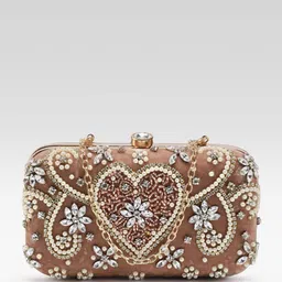FABBHUE Embroidered Box Clutch image 2
