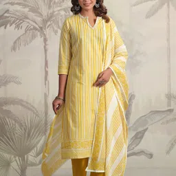 SINSINI Women Floral Printed Regular Pure Cotton Kurta with Trousers & With Dupatta-picture-37