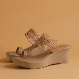 Eridani Women's Camila Beige Toe Ring Wedges-picture-40