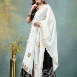 Moda Rapido Women Ethnic Motifs Embroidered Gotta Patti Dupatta With Tasselled Border image 4