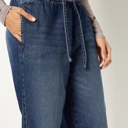 max Women Regular Fit Mid-Rise Light Fade Stretchable Jeans image 2