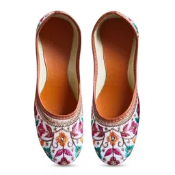 SGU Women Floral Embroidered Slip-On Mojaris-picture-23