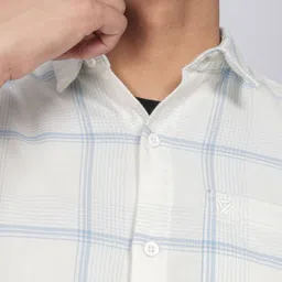 BS BLUE SQUAD Men Slim Fit Opaque Checked Casual Shirt image 3