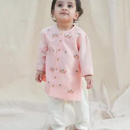 Tiber Taber 100% Chanderi Cotton Full Sleeves Horse Embroidered Kurta With Pyjama Set - Peach-image-13