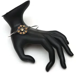 Ozanoo WomenSilver-Plated Kada Bracelet image 2